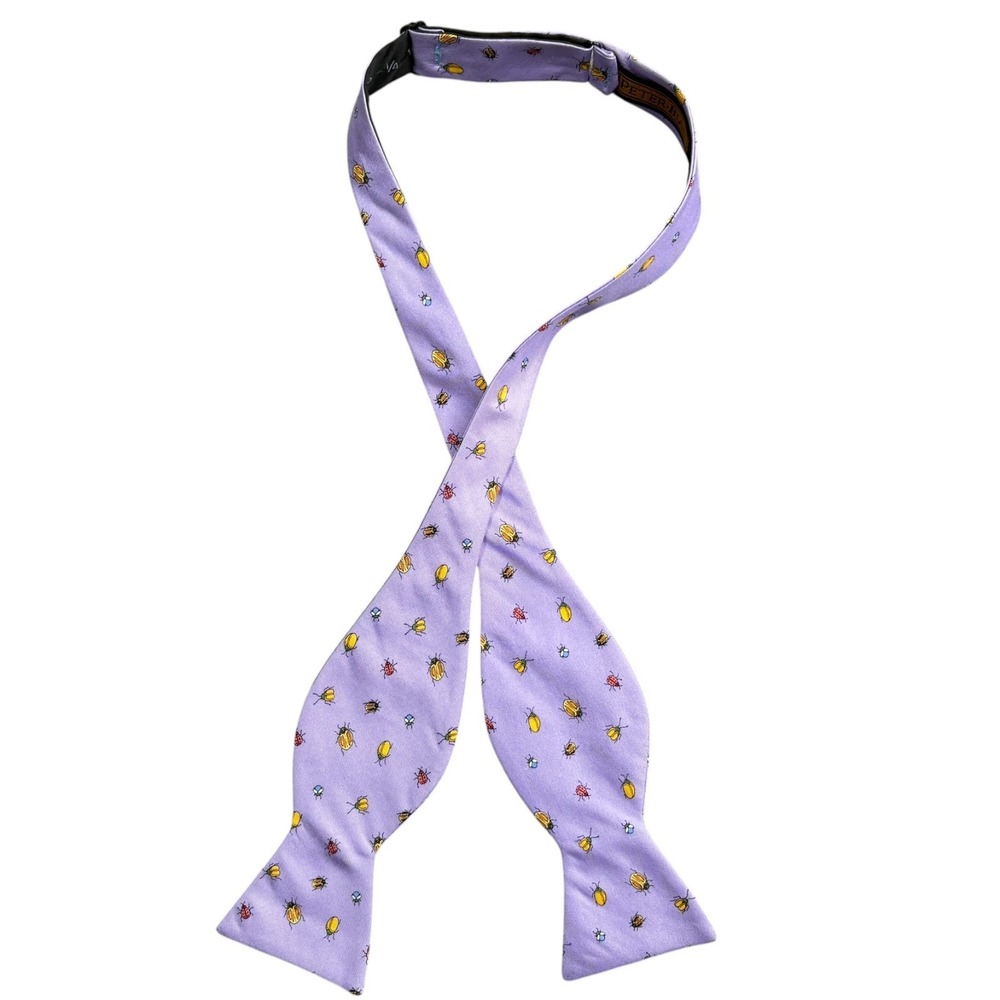 Peter Blair 100% Silk Bow Tie Mens Lavender Purple Bugs Print USA 2.5"